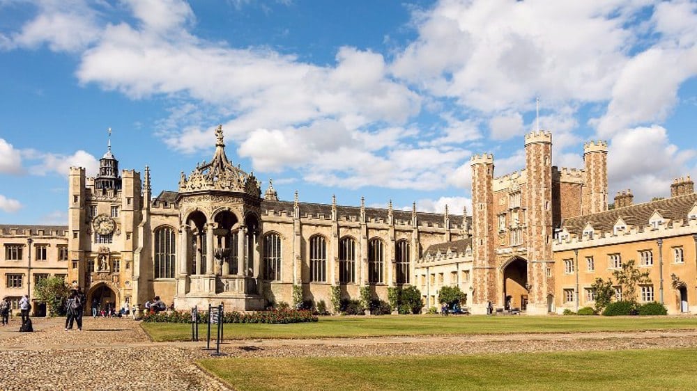 Universitas Cambridge Investasikan Jutaan Dolar pada Perusahaan yang Terlibat Perang Israel