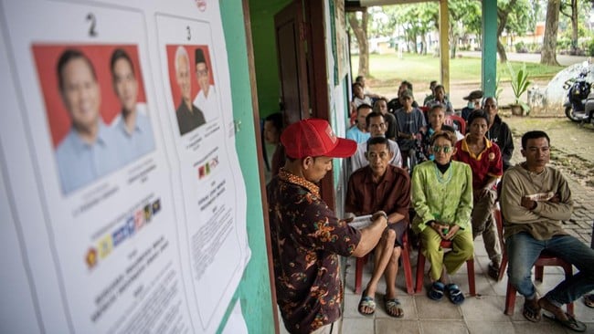 [FOTO] - Antusias WNI di Penjuru Daerah Gunakan Hak Suara Pemilu 2024