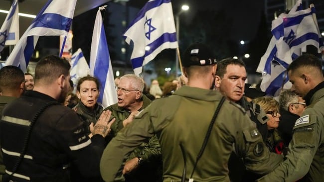 Warga Israel Demo Desak Netanyahu Mundur