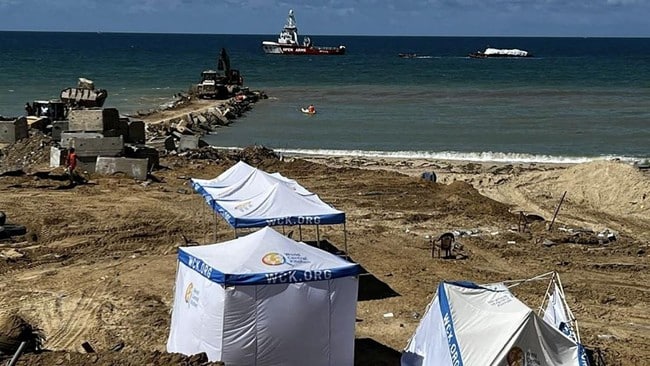 Kapal Pertama Pembawa Bantuan Tiba di Pantai Gaza