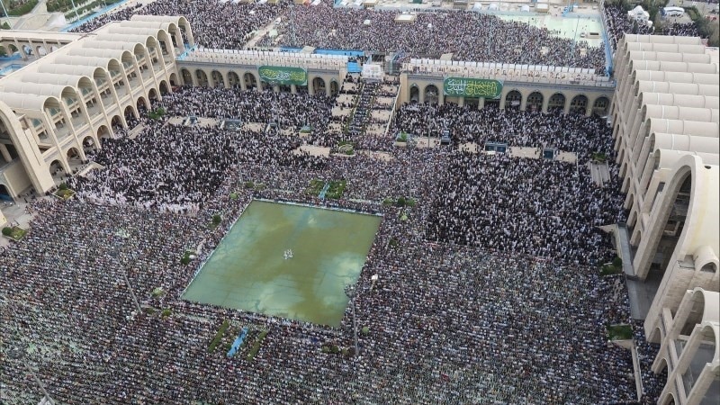 Potret Salat Idul Fitri 1445 H di Mushalla Besar Imam Khomeini ra