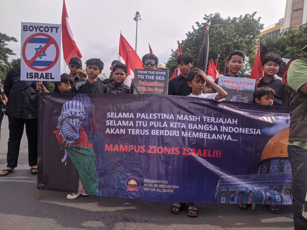 Ribuan Warga Jateng Gelar Demo Yaumul Quds Internasional