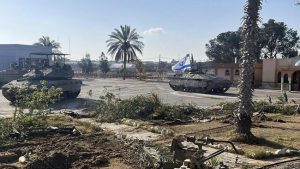 [FOTO] - Tank-Tank Israel Mulai Invasi Rafah Jalur Gaza