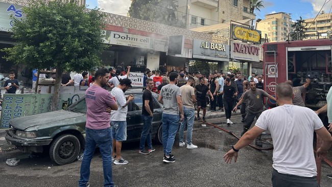 Lebanon Diguncang Ledakan Pager sampai Walkie Talkie