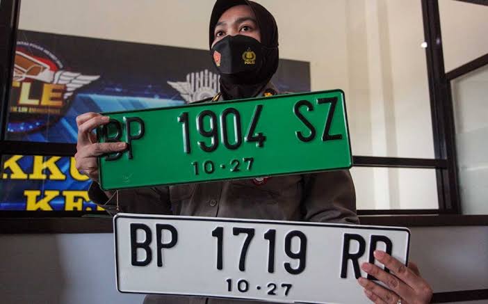 Pelat Nomor Hijau indonesia
