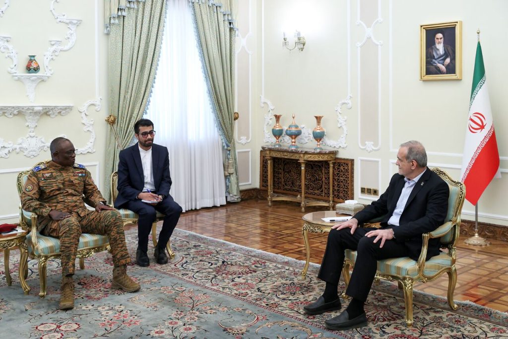 strategis Afrika Iran