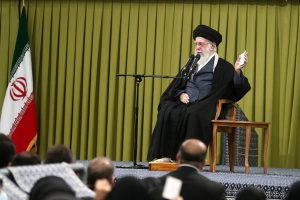 Ayatullah Sayyed Ali Khamenei Gelar Pertemuan Besar dengan Masyarakat Iran