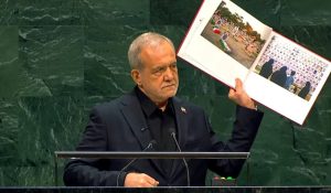 Presiden Iran Tampilkan Kejahatan AS